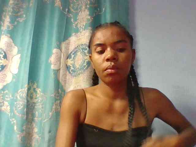 Emelie1a webcam