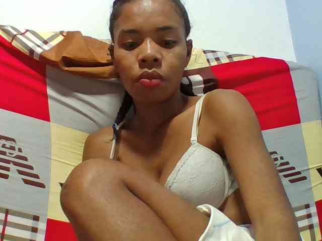 Emelie1a webcam