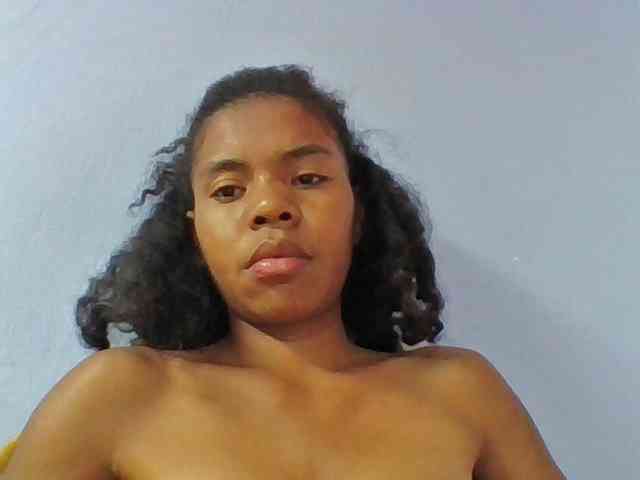 Emelie1a webcam
