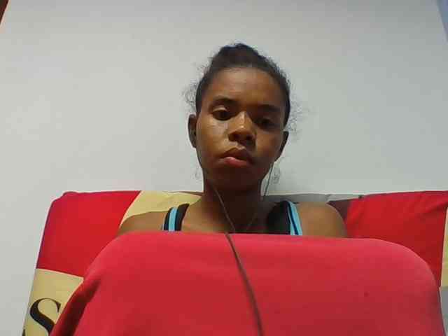 Emelie1a webcam