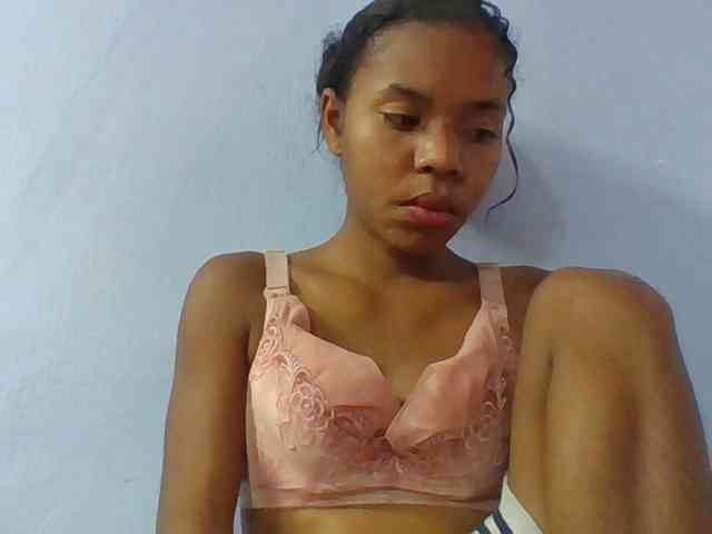 Emelie1a webcam