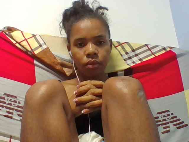 Emelie1a webcam
