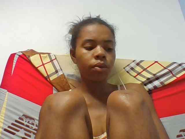 Emelie1a webcam
