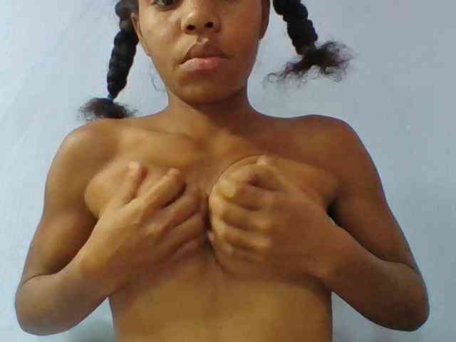 Emelie1a