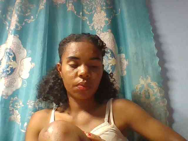 Emelie1a webcam