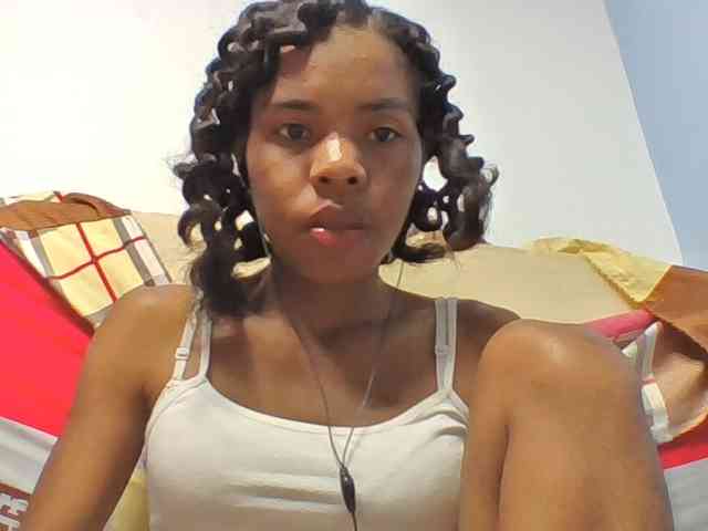 Emelie1a webcam