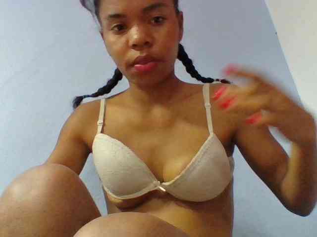 Emelie1a webcam