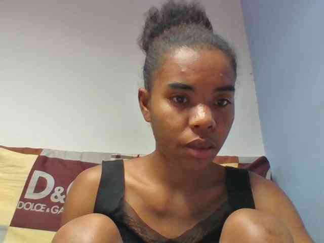 Emelie1a webcam