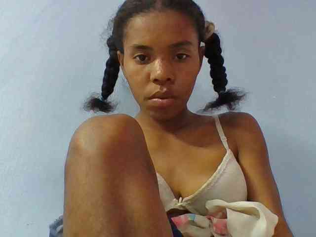 Emelie1a