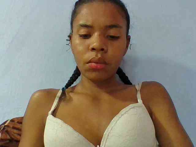 Emelie1a webcam