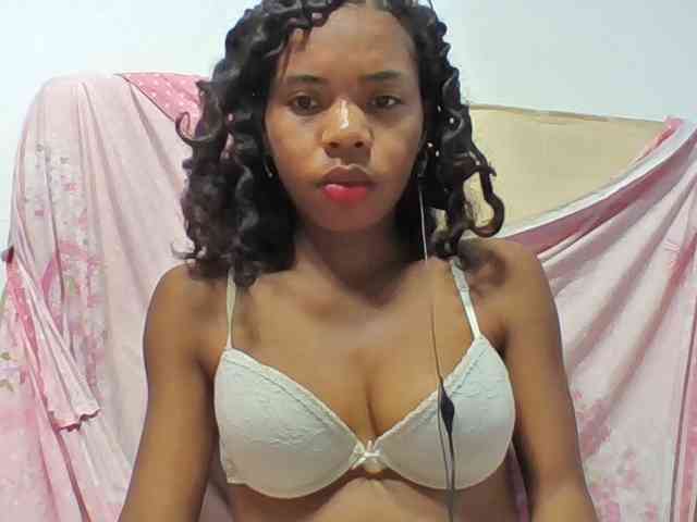 Emelie1a webcam