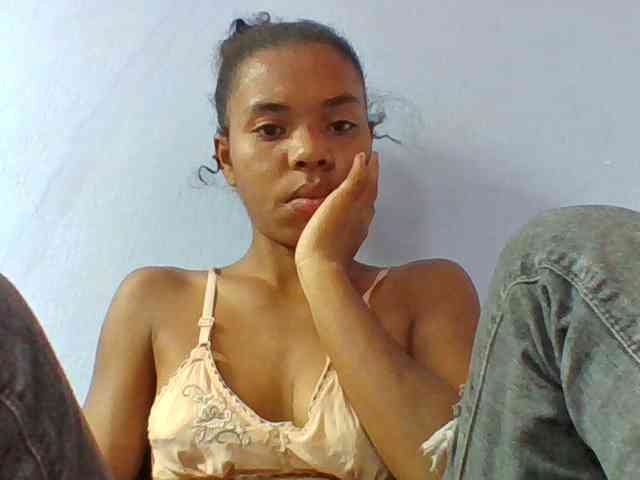 Emelie1a webcam