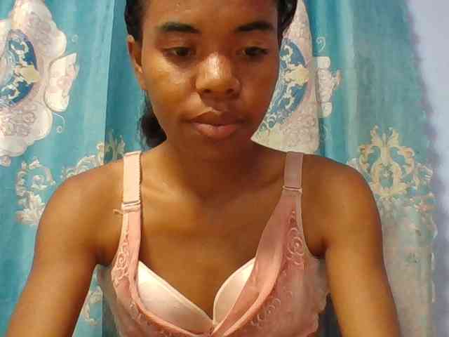 Emelie1a webcam