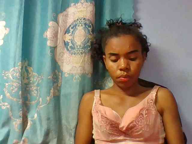 Emelie1a webcam