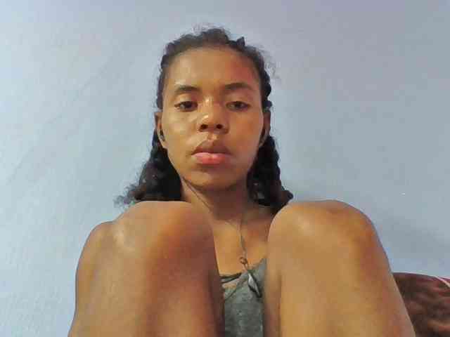 Emelie1a webcam