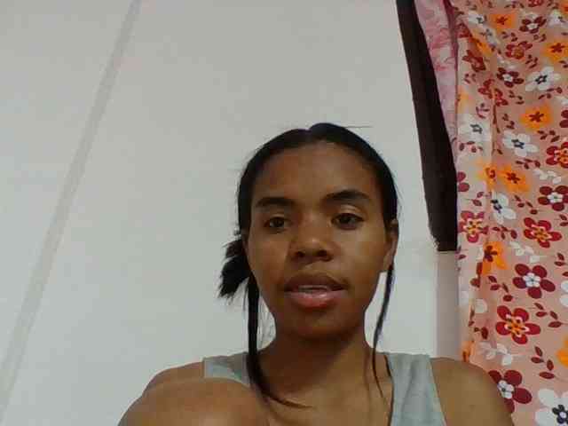 Modelo: Emelie1a