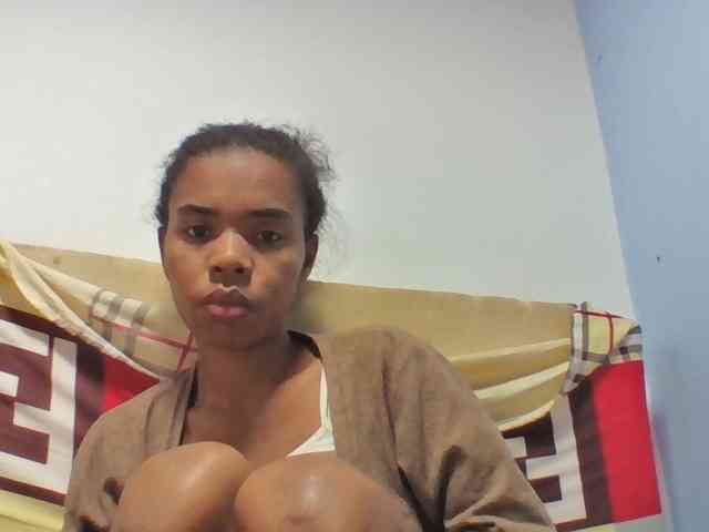 Emelie1a webcam