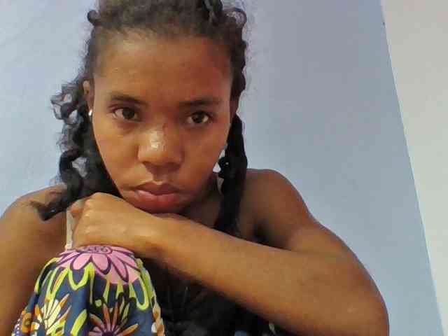 Emelie1a webcam