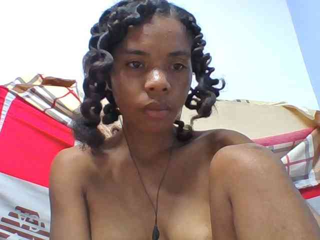 Emelie1a