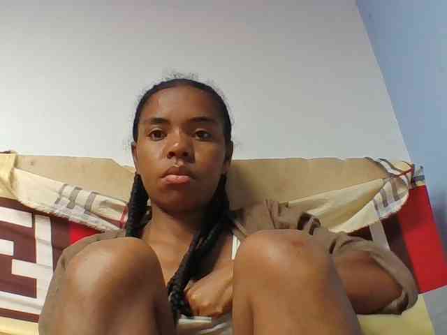 Emelie1a webcam