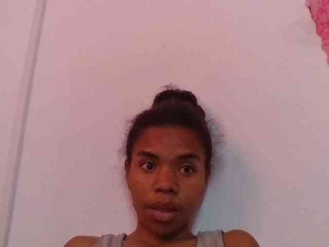 Emelie1a