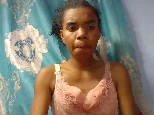 Emelie1a webcam