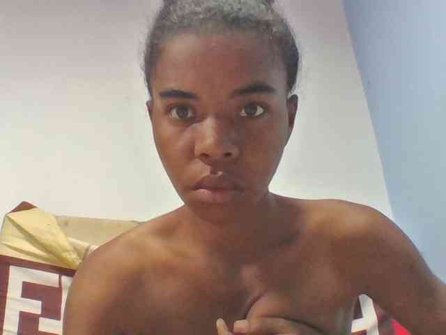 Emelie1a