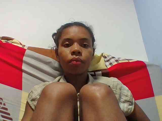 Emelie1a webcam