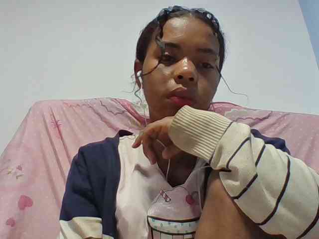 Emelie1a webcam