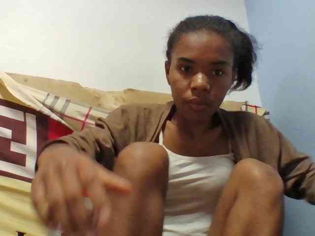 Emelie1a webcam