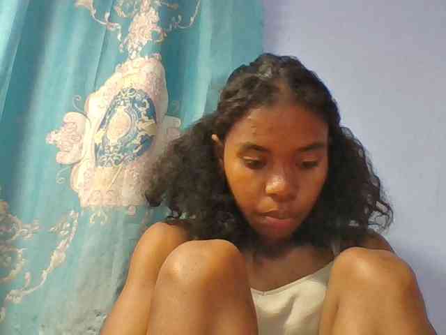 Emelie1a webcam