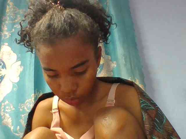 Emelie1a webcam