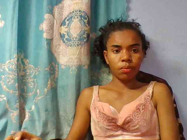 Emelie1a webcam