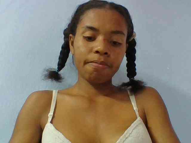 Emelie1a webcam