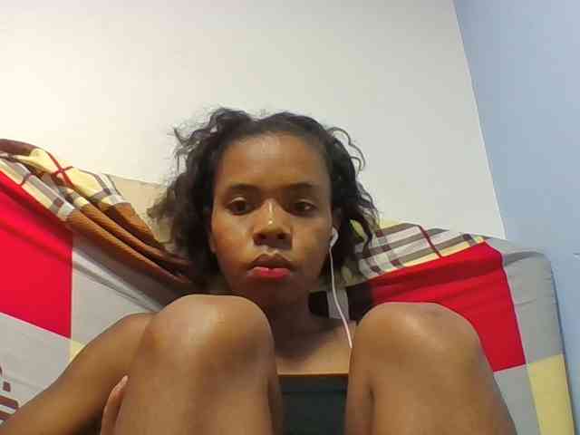 Emelie1a webcam