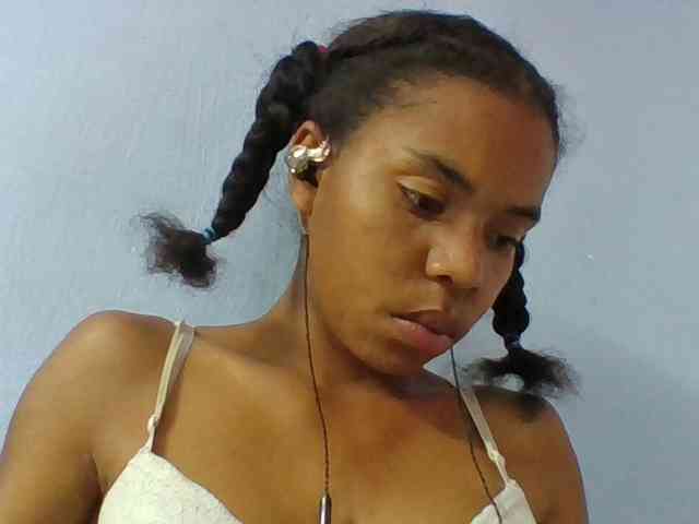 Emelie1a Live Webcam on BongaCams