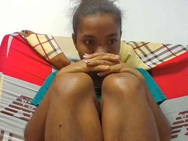 Emelie1a webcam