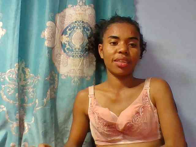 Emelie1a webcam