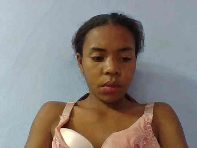Emelie1a webcam