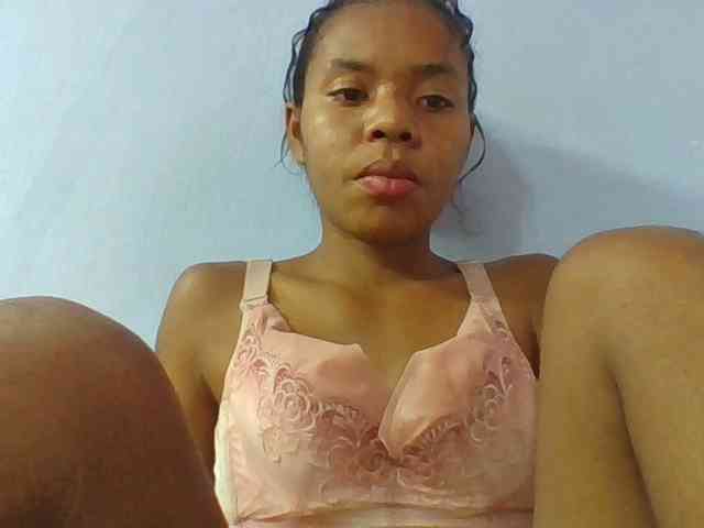 Emelie1a