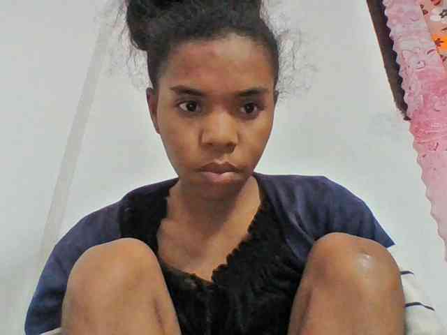 Emelie1a webcam