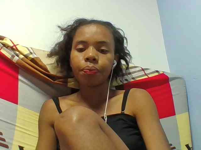 Emelie1a webcam