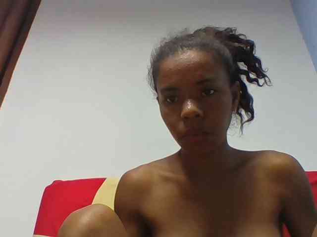 Emelie1a webcam