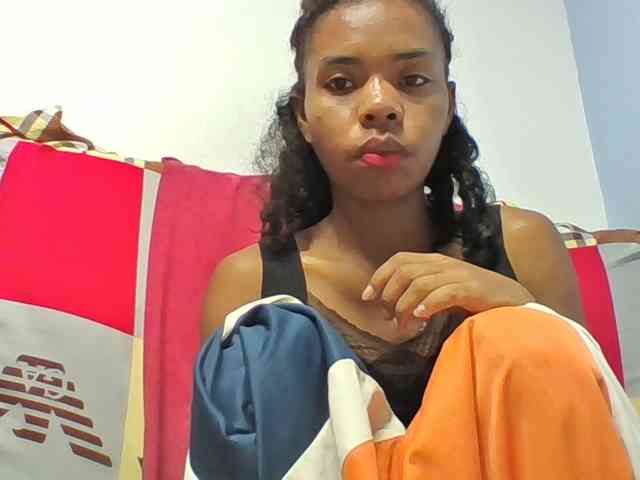 Emelie1a webcam