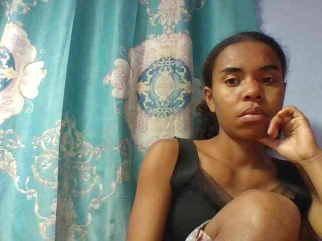 Emelie1a webcam