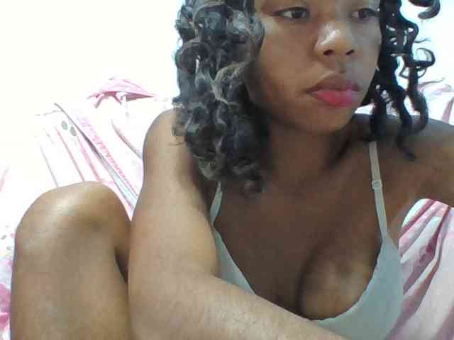 Emelie1a webcam