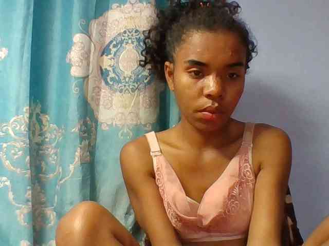 Emelie1a webcam