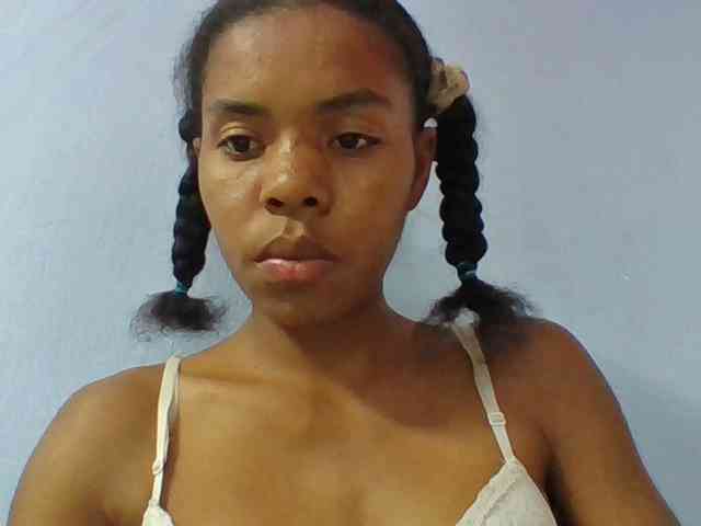 Emelie1a Live Webcam on BongaCams
