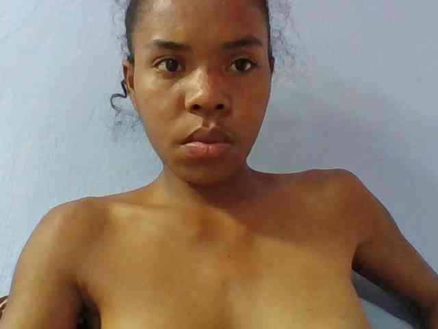 Emelie1a