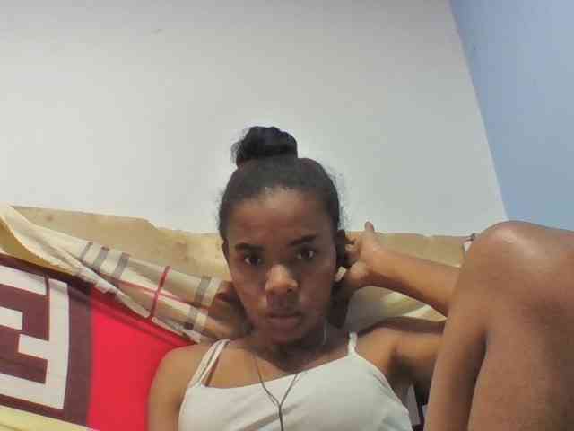 Emelie1a webcam